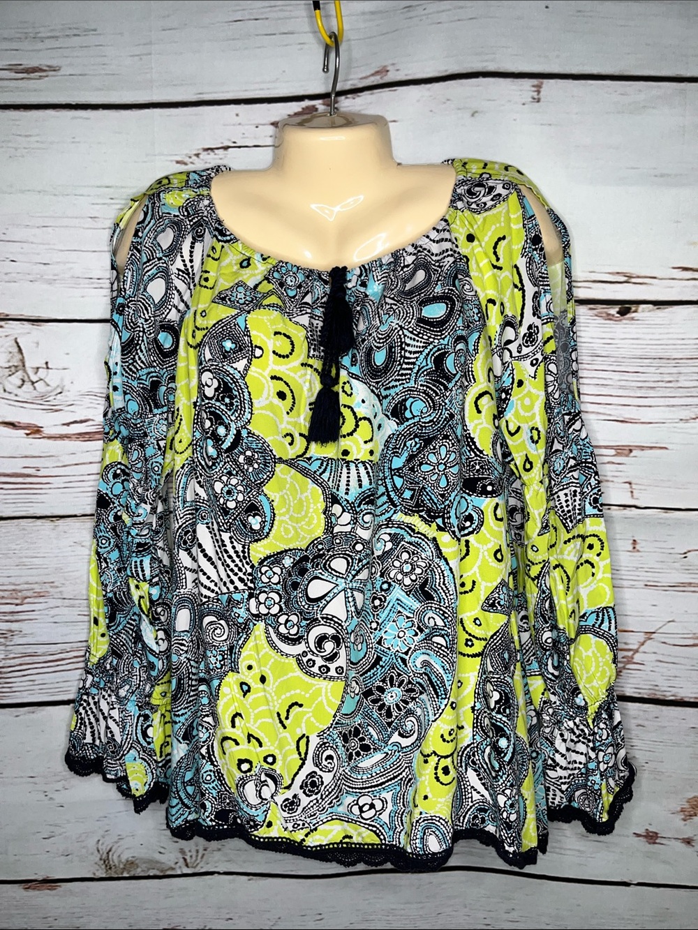 Crown & Ivy L Lime & Blue Paisley Print Crochet Lace Cold Shoulder Peasant Top